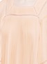 Detail View - Click To Enlarge - CHLOÉ - Batwing sleeve tiered hem pleated georgette dress