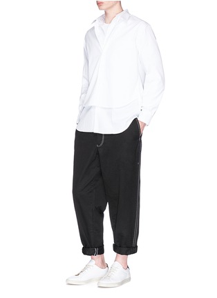 Figure View - Click To Enlarge - COMME DES GARÇONS SHIRT - Contrast stitch twill jogging pants