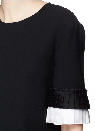 Detail View - Click To Enlarge - VICTORIA, VICTORIA BECKHAM - Tiered pleated cuff top