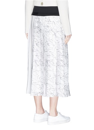 Back View - Click To Enlarge - VICTORIA, VICTORIA BECKHAM - Swan sketch print habotai pleated skirt