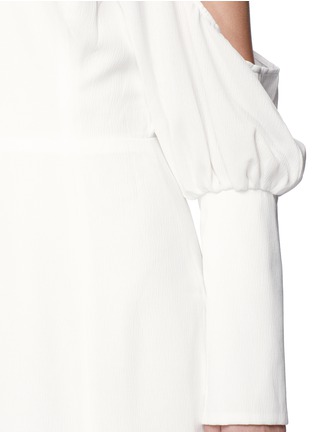 Detail View - Click To Enlarge - C/MEO COLLECTIVE - 'No Reason' cutout bishop sleeve crepe dress