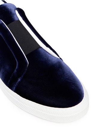 Detail View - Click To Enlarge - PIERRE HARDY - 'Slider' elastic band velvet sneakers