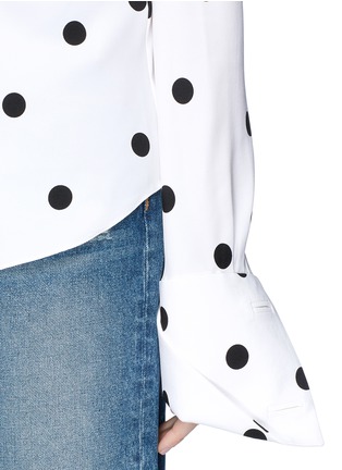Detail View - Click To Enlarge - MONSE - Polka dot print silk one-shoulder shirt
