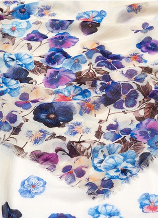 Detail View - Click To Enlarge - FRANCO FERRARI - 'Tarth' orchid print wool-silk scarf