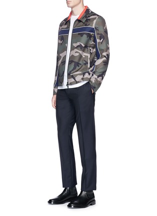 Figure View - Click To Enlarge - VALENTINO GARAVANI - Camouflage print coach jacket
