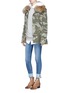 Figure View - Click To Enlarge - MR & MRS ITALY - Raccoon collar fox fur camouflage field jacket