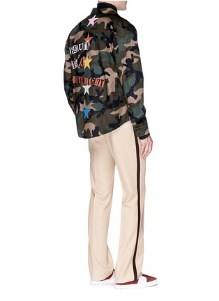 Figure View - Click To Enlarge - VALENTINO GARAVANI - x Jamie Reid slogan patch camouflage shirt jacket