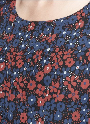 Detail View - Click To Enlarge - CHLOÉ - Floral print cutout back crépon maxi dress