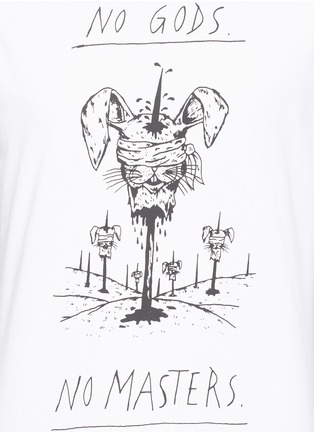 Detail View - Click To Enlarge - MC Q - 'No Gods, No Masters' print T-shirt