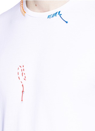 Detail View - Click To Enlarge - THE EDITOR - Ladder stitch embroidered T-shirt