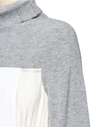 Detail View - Click To Enlarge - SACAI - Knit yoke pleated dress