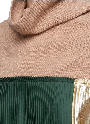 Detail View - Click To Enlarge - SACAI - Knit yoke pleated sweater