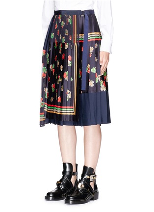 Front View - Click To Enlarge - SACAI - Floral print pleated patchwork wrap skirt