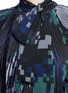 Detail View - Click To Enlarge - SACAI - Digital camouflage print plissé pleated top