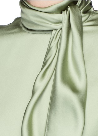 Detail View - Click To Enlarge - VALENTINO GARAVANI - Scarf draped open back silk satin top