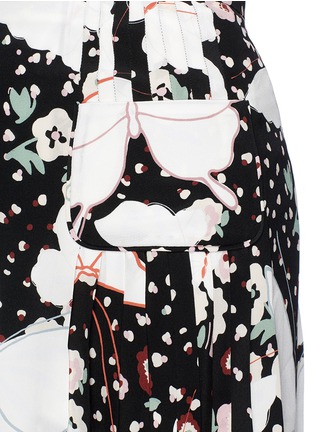 Detail View - Click To Enlarge - VALENTINO GARAVANI - Butterfly print pleated silk crepe de Chine skirt