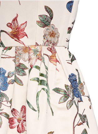 Detail View - Click To Enlarge - ALICE & OLIVIA - 'Tomiko' pleated floral jacquard dress