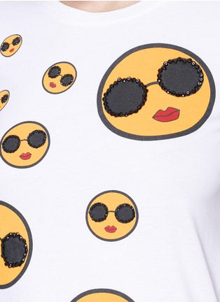 Detail View - Click To Enlarge - ALICE & OLIVIA - 'Rylyn' strass Smiley Stace print T-shirt