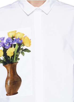 Detail View - Click To Enlarge - PORTS 1961 - Flower vase print poplin shirt