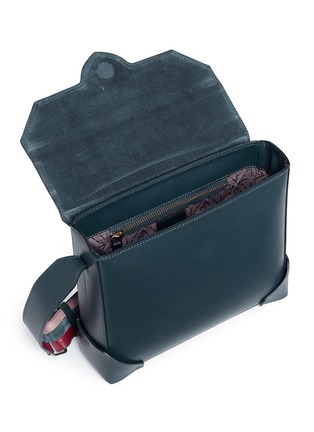  - MANU ATELIER - 'Bold' stripe shoulder strap leather messenger bag
