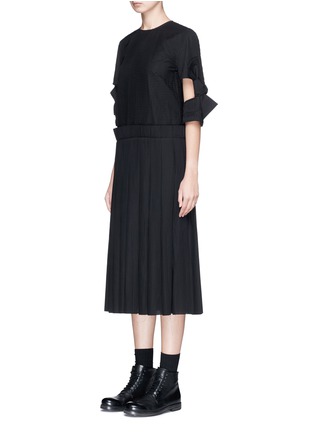 Front View - Click To Enlarge - ROBERTS | WOOD - Cutout bow sleeve pleated shirting dress