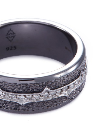 Detail View - Click To Enlarge - STEPHEN WEBSTER - 'Highwayman' diamond rhodium silver signet ring