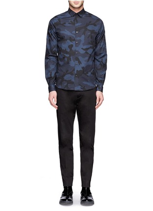 Figure View - Click To Enlarge - VALENTINO GARAVANI - Camouflage print cotton shirt