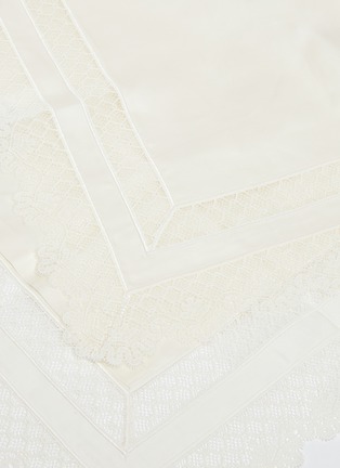 Detail View - Click To Enlarge - FRETTE - Macrame Pizzo queen size duvet set – Ivory