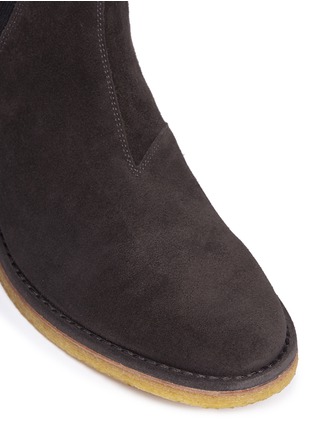 Detail View - Click To Enlarge - VINCE - 'Sawyer' suede Chelsea boots