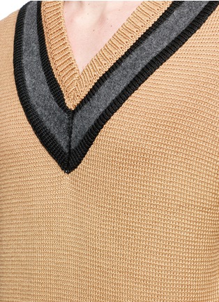 Detail View - Click To Enlarge - TOMORROWLAND - Wool-cashmere V-neck sweater