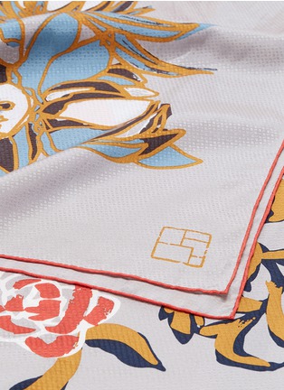 Detail View - Click To Enlarge - SHANG XIA - 'Marvel' cotton-silk scarf