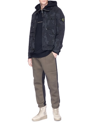 Figure View - Click To Enlarge - STONE ISLAND - Camouflage grid ripstop jacket