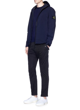 Figure View - Click To Enlarge - STONE ISLAND - Logo badge wool sweater