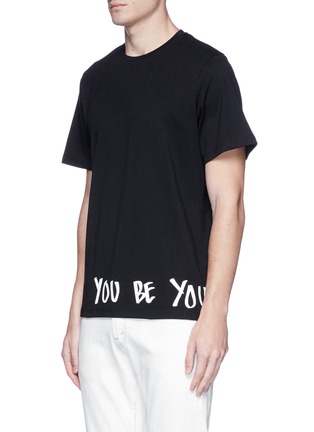 Detail View - Click To Enlarge - LOUISE GRAY X LANE CRAWFORD - 'You Be You I'll Be Me' print unisex T-shirt