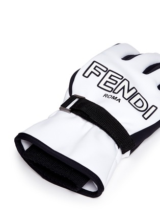 Detail View - Click To Enlarge - FENDI SPORT - Logo print ski gloves