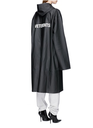  - VETEMENTS - Logo print unisex raincoat