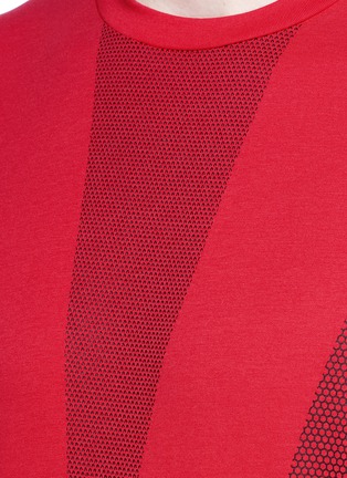 Detail View - Click To Enlarge - BLACKBARRETT - Honeycomb pattern print T-shirt