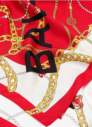 Detail View - Click To Enlarge - BALENCIAGA - 'Chain Jewels' print silk twill scarf