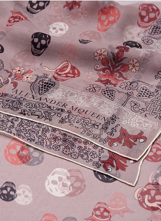 Detail View - Click To Enlarge - ALEXANDER MCQUEEN - 'Heraldic Multiskull' print silk chiffon scarf