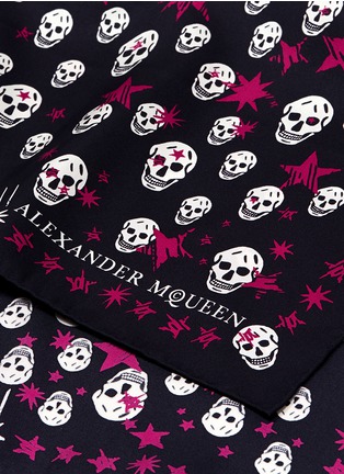 Detail View - Click To Enlarge - ALEXANDER MCQUEEN - Starlight skull print silk twill scarf