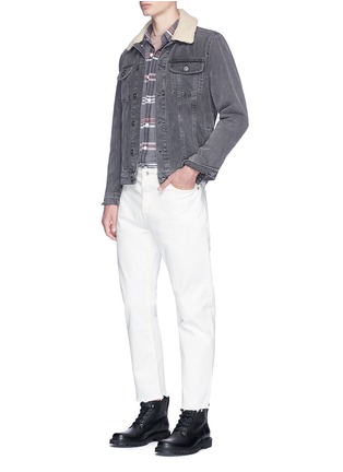 Figure View - Click To Enlarge - TASAKI - Frayed cropped jeans