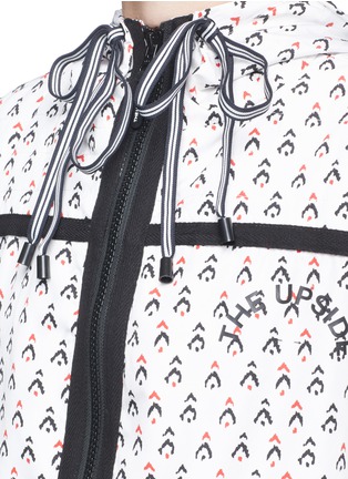 Detail View - Click To Enlarge - THE UPSIDE - 'Witch Mountain Ash' print performance jacket