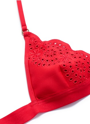 Detail View - Click To Enlarge - STELLA MCCARTNEY - 'Broderie Anglaise' scalloped triangle bikini top