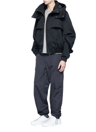 Figure View - Click To Enlarge - FENG CHEN WANG - Detachable hood gabardine jacket