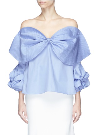 Main View - Click To Enlarge - 73052 - 'Carvan' bow off-shoulder ruffle sleeve top