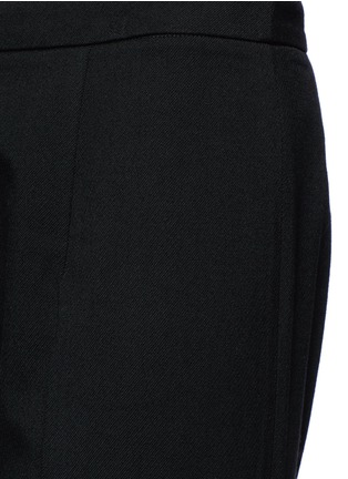 Detail View - Click To Enlarge - KUHO - Flared cropped twill pants