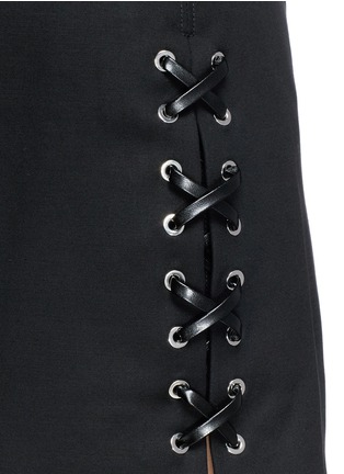 Detail View - Click To Enlarge - HELMUT LANG - Lace-up side flared mini skirt