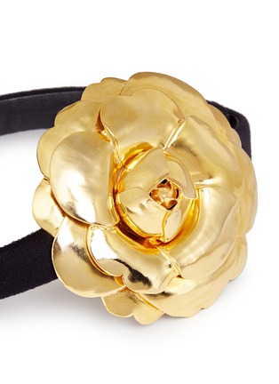 Detail View - Click To Enlarge - OSCAR DE LA RENTA - 'Gardenia' gold flower charm melton belt