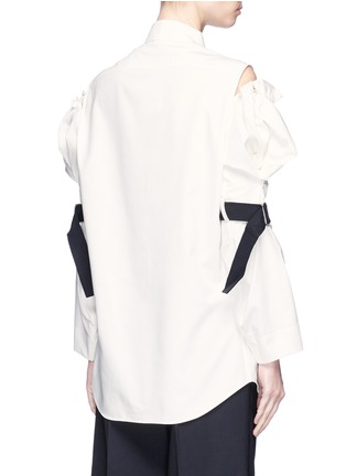 Back View - Click To Enlarge - SHUSHU/TONG - Cold shoulder belted Oxford shirt