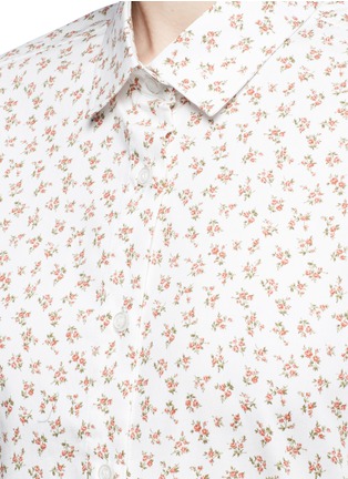 Detail View - Click To Enlarge - SHUSHU/TONG - Petal cuff floral print Oxford shirt